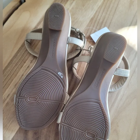 Bandolino B•FLEXIBLE Sandals - Picture 2 of 4